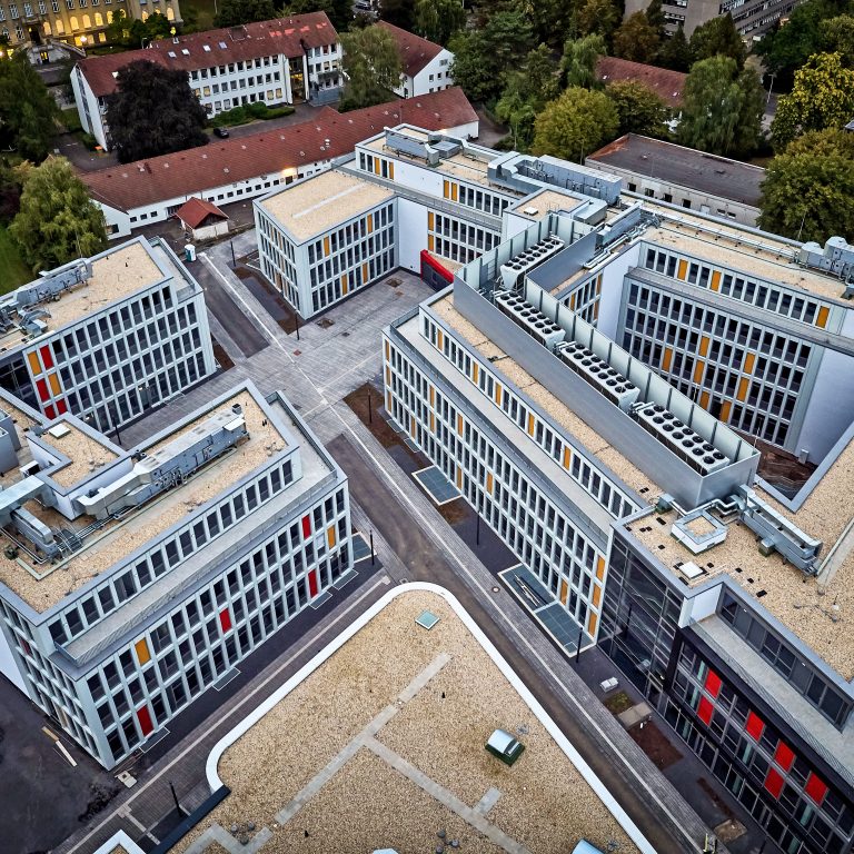 Universität Umzug